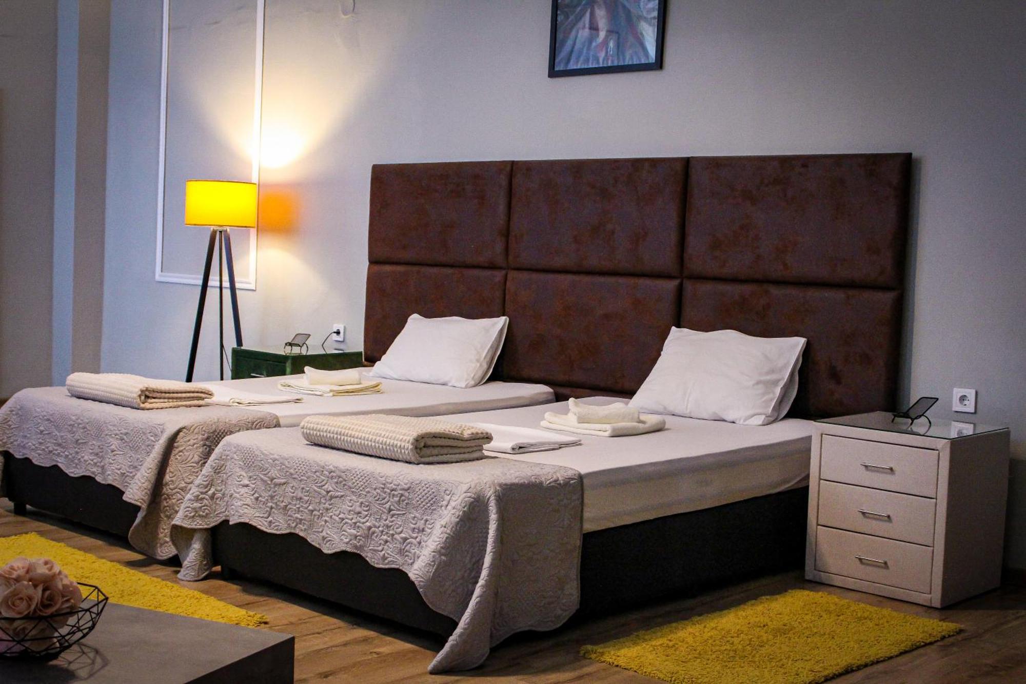 R34 Boutique Guest House เวลีคอเทอร์โนโว ภายนอก รูปภาพ