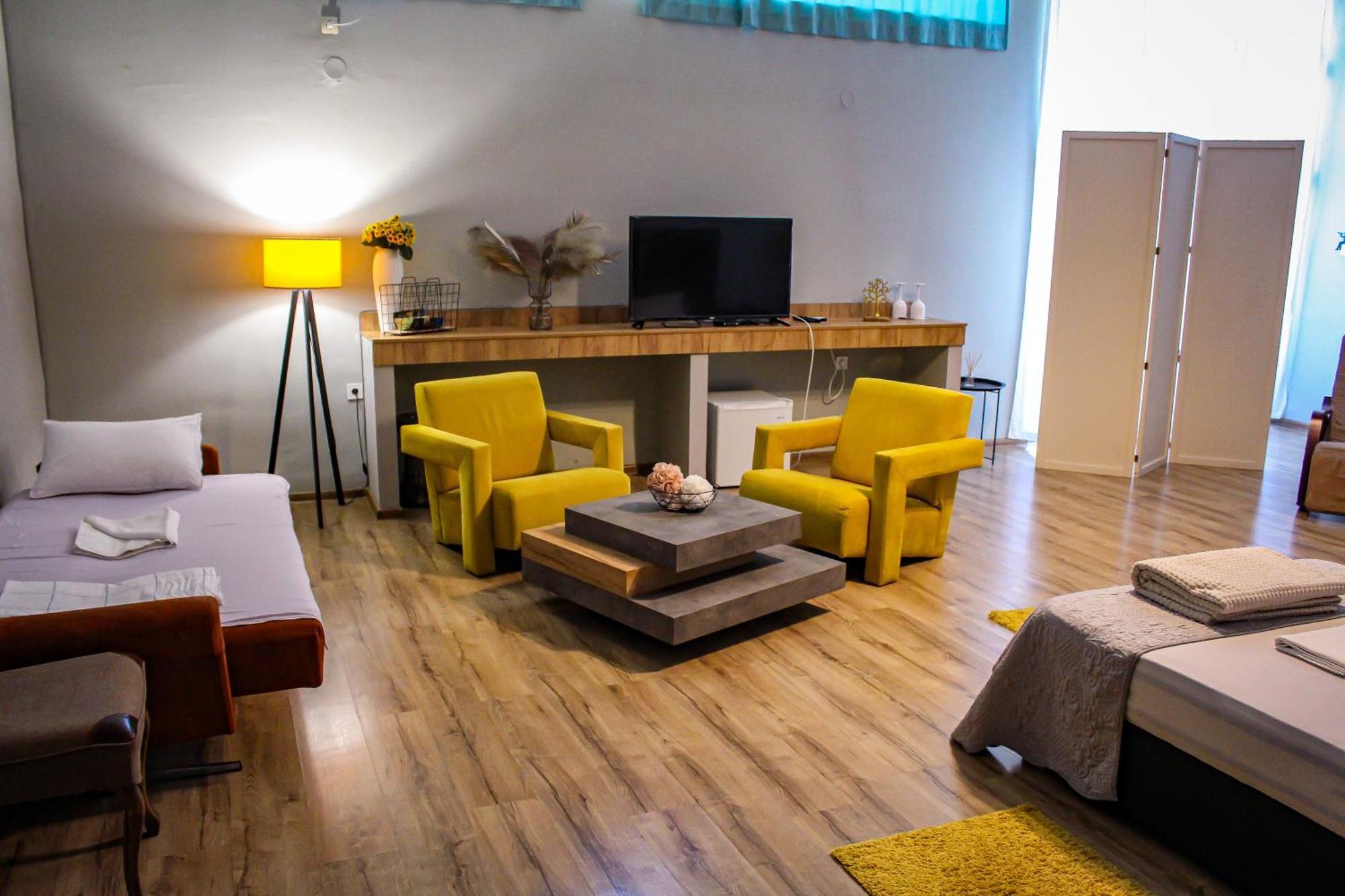 R34 Boutique Guest House เวลีคอเทอร์โนโว ภายนอก รูปภาพ