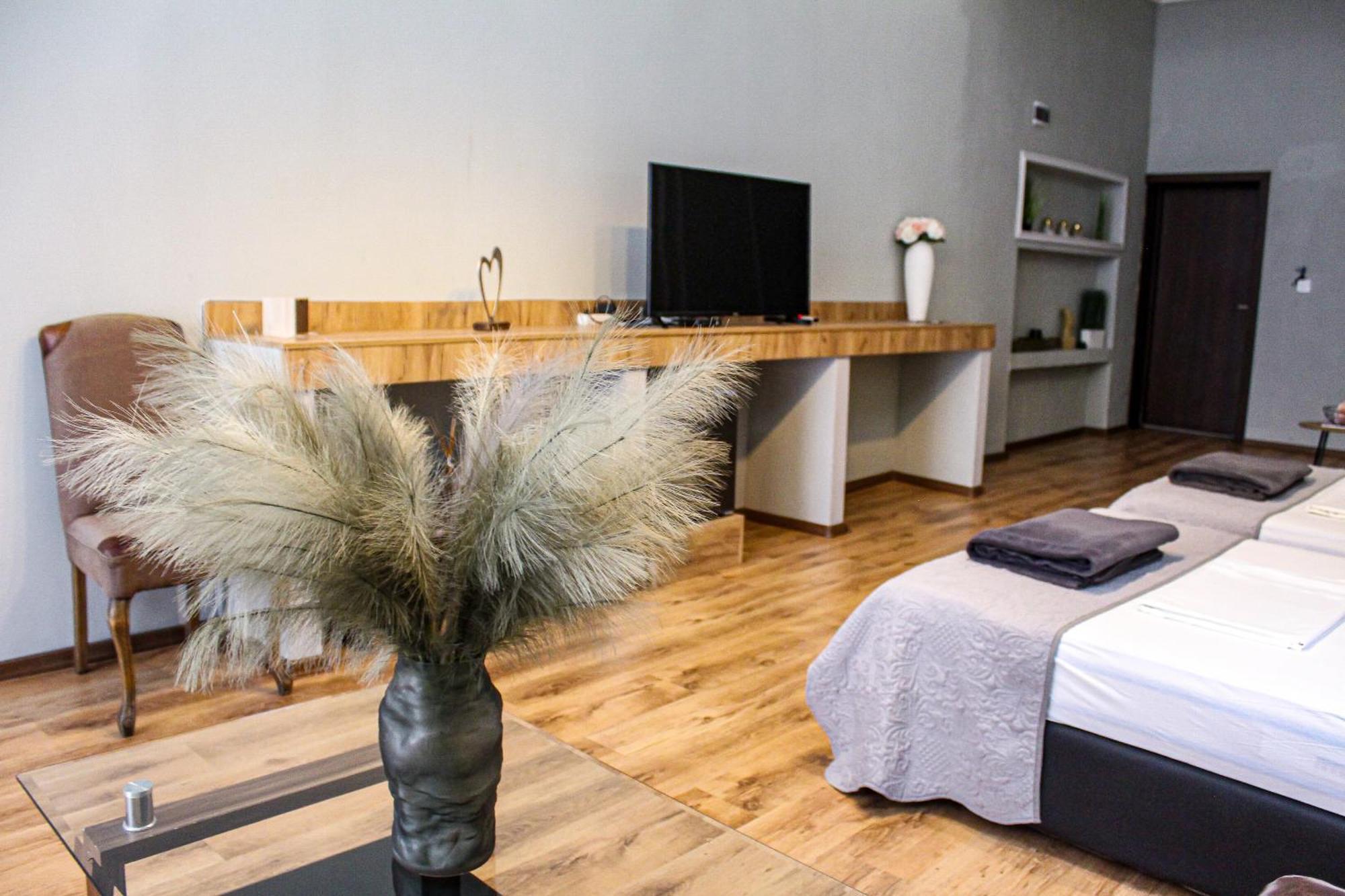 R34 Boutique Guest House เวลีคอเทอร์โนโว ภายนอก รูปภาพ