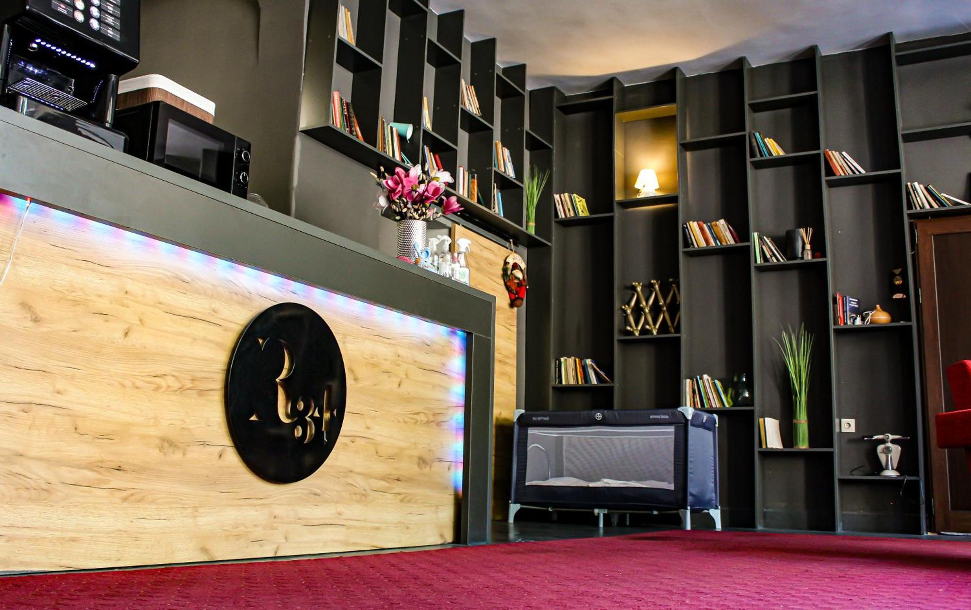 R34 Boutique Guest House เวลีคอเทอร์โนโว ภายนอก รูปภาพ