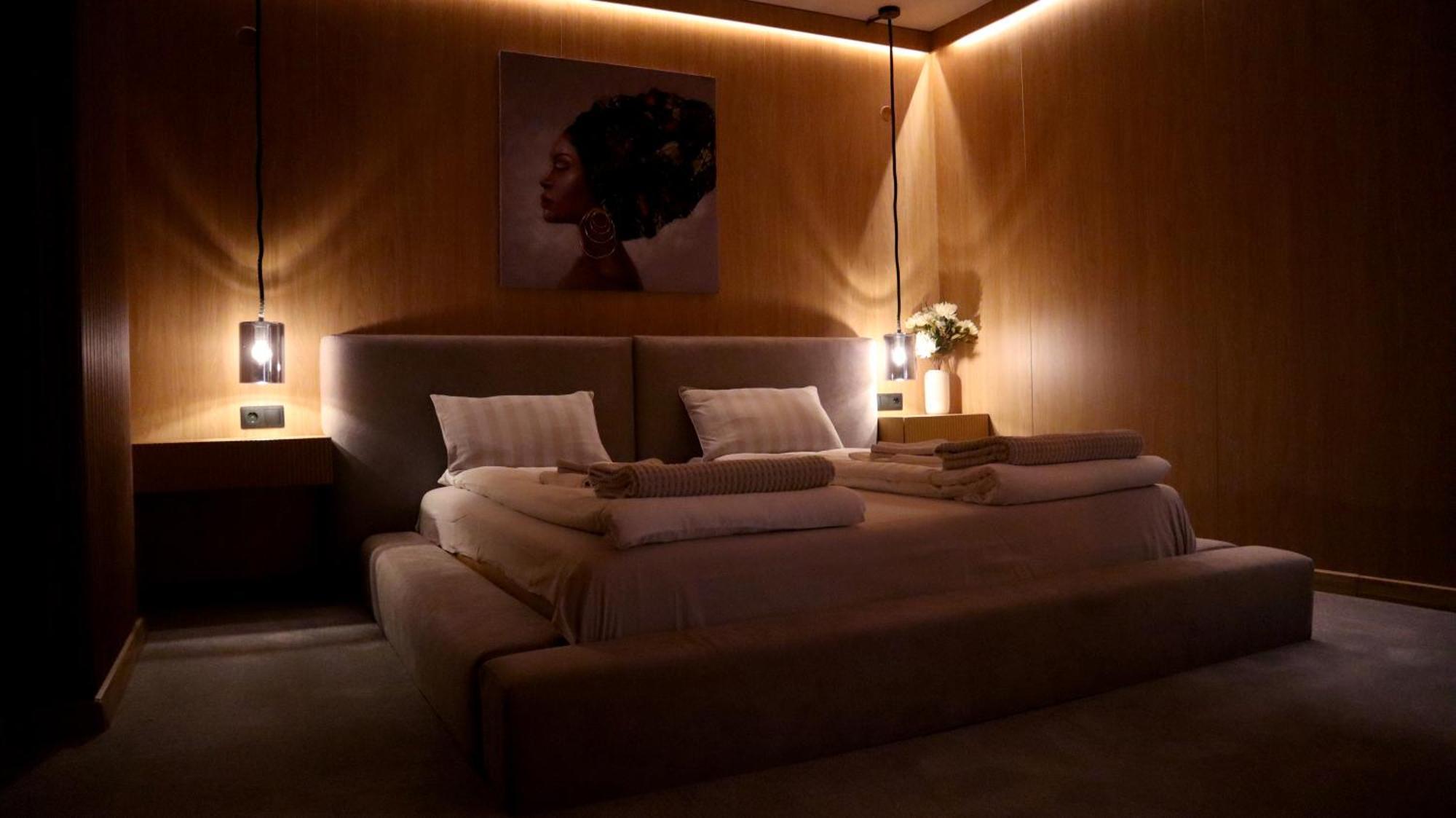 R34 Boutique Guest House เวลีคอเทอร์โนโว ภายนอก รูปภาพ